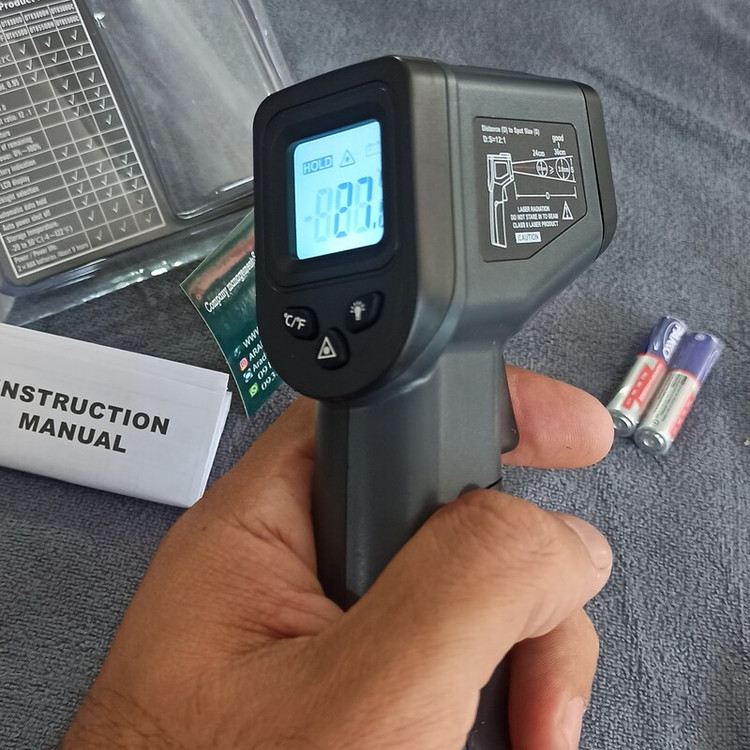 دماسنج لیزری مادون قرمز با رنج -50 تا 550 درجه سانتیگراد مدل DT850D